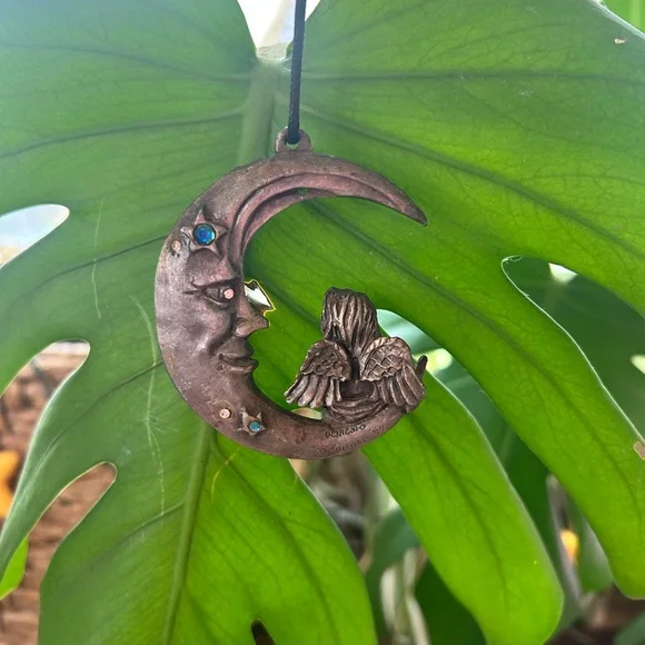 Crescent Moon Pendant with Cherub - Picture 2 of 2
